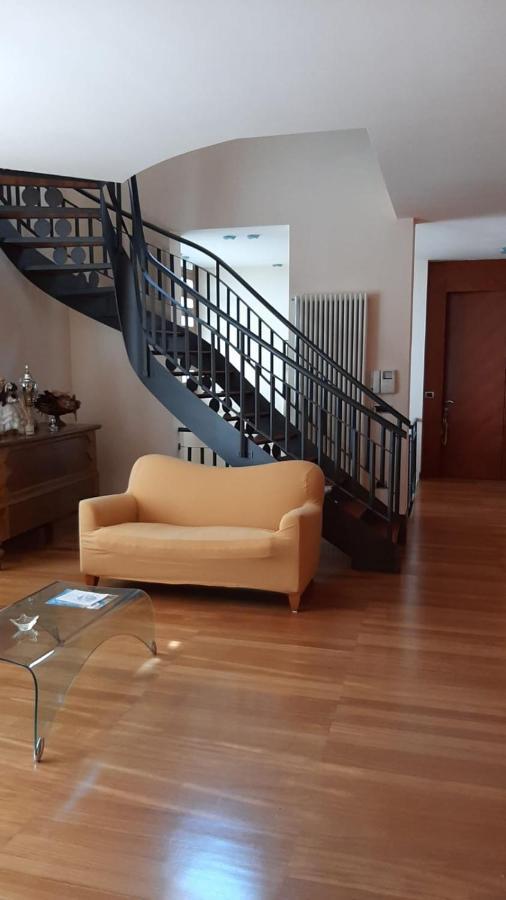 B & B Paradiso Loreto Ngoại thất bức ảnh